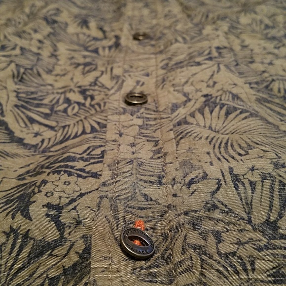 Tropical print short sleeve button down shirt - Picture 2 of 5